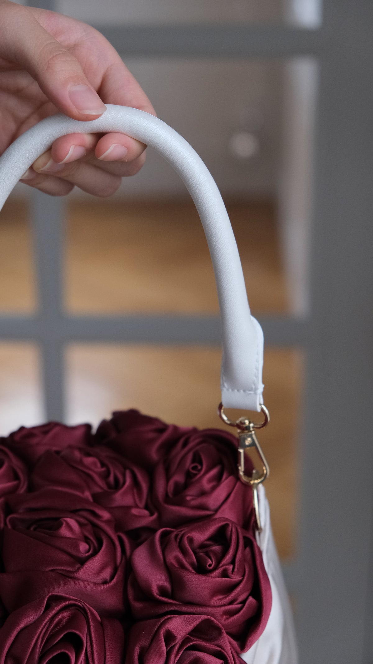 Red Rose × Ivory Satin