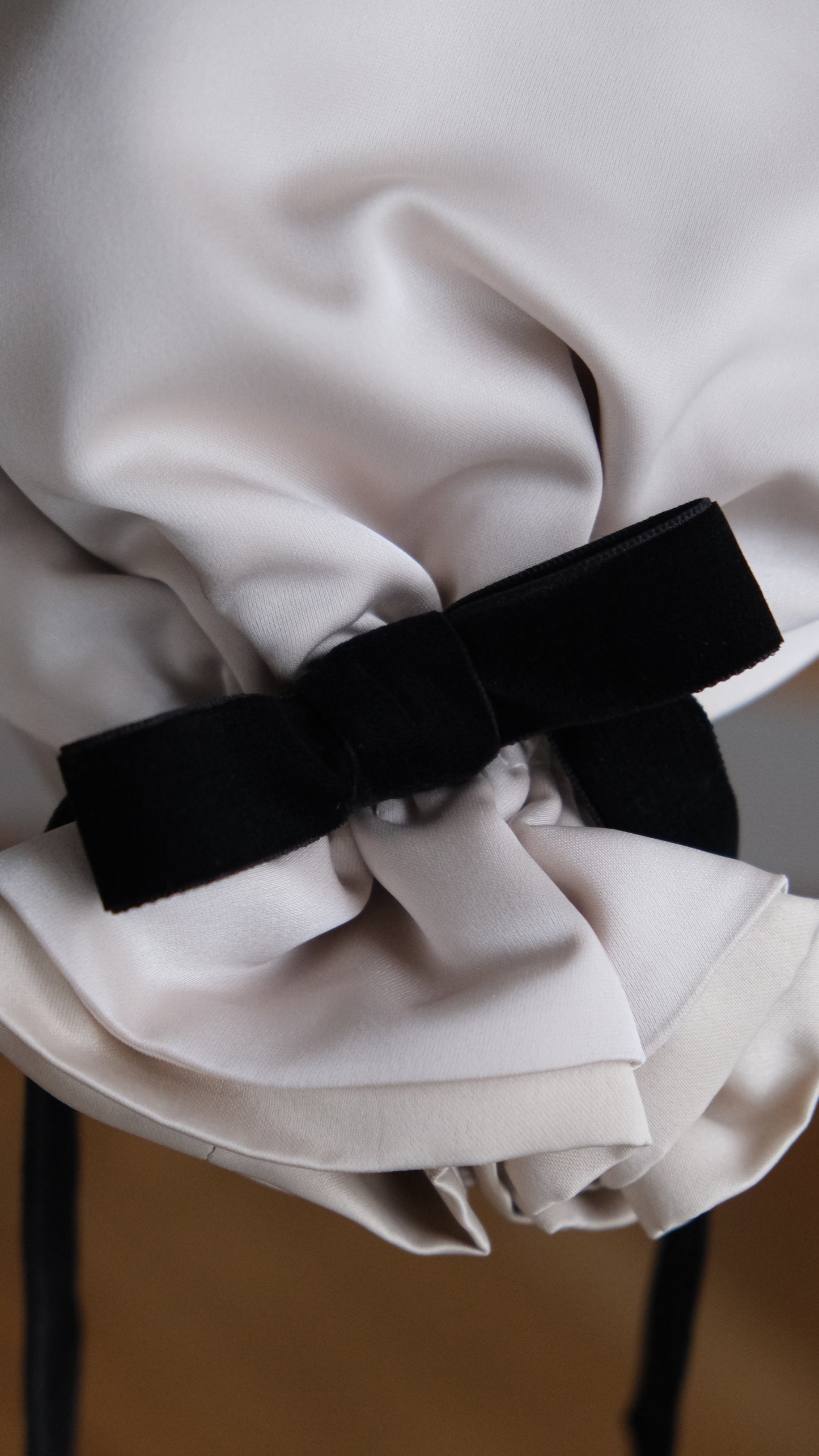 Red Rose × Ivory Satin