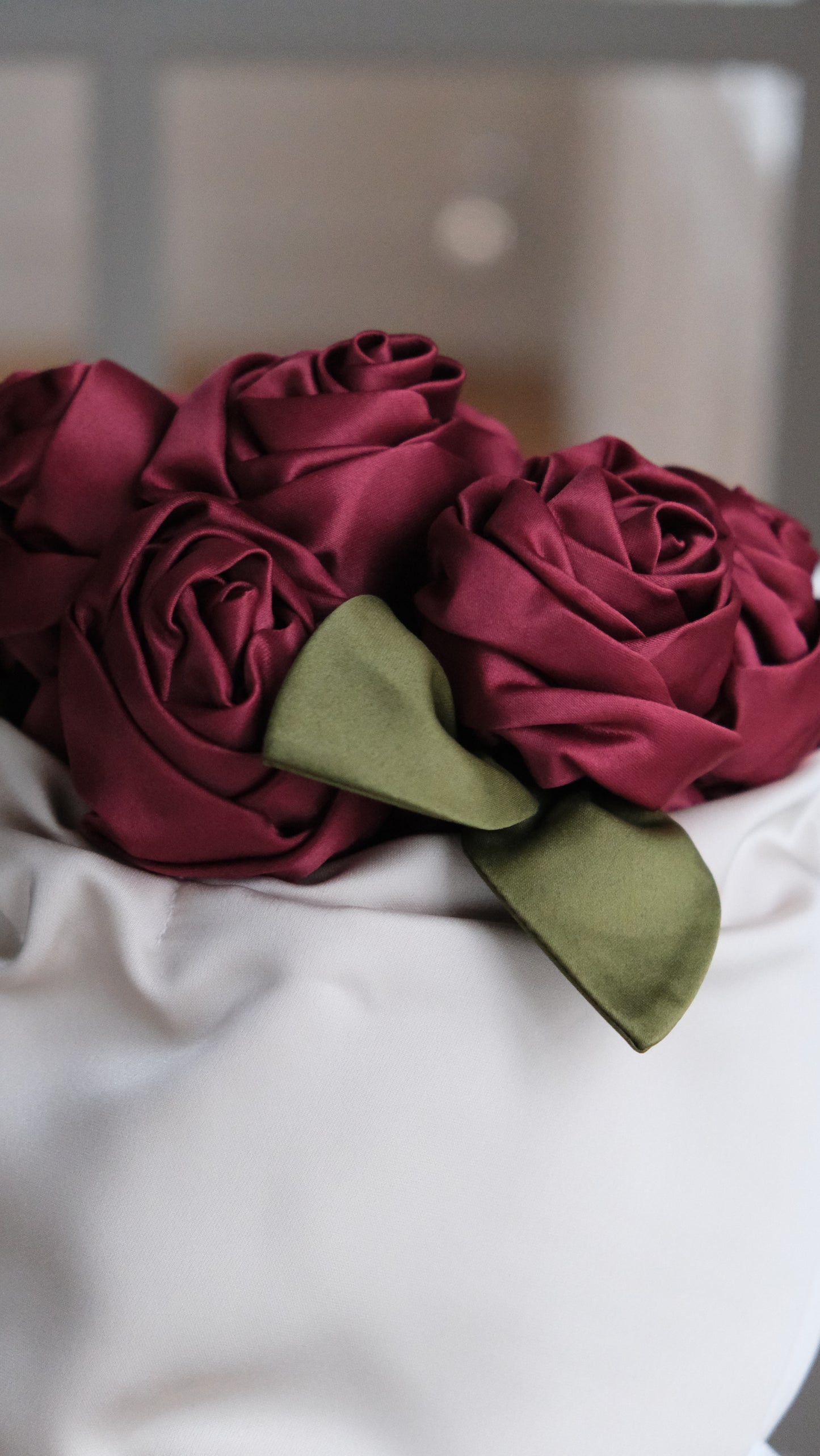 Red Rose × Ivory Satin