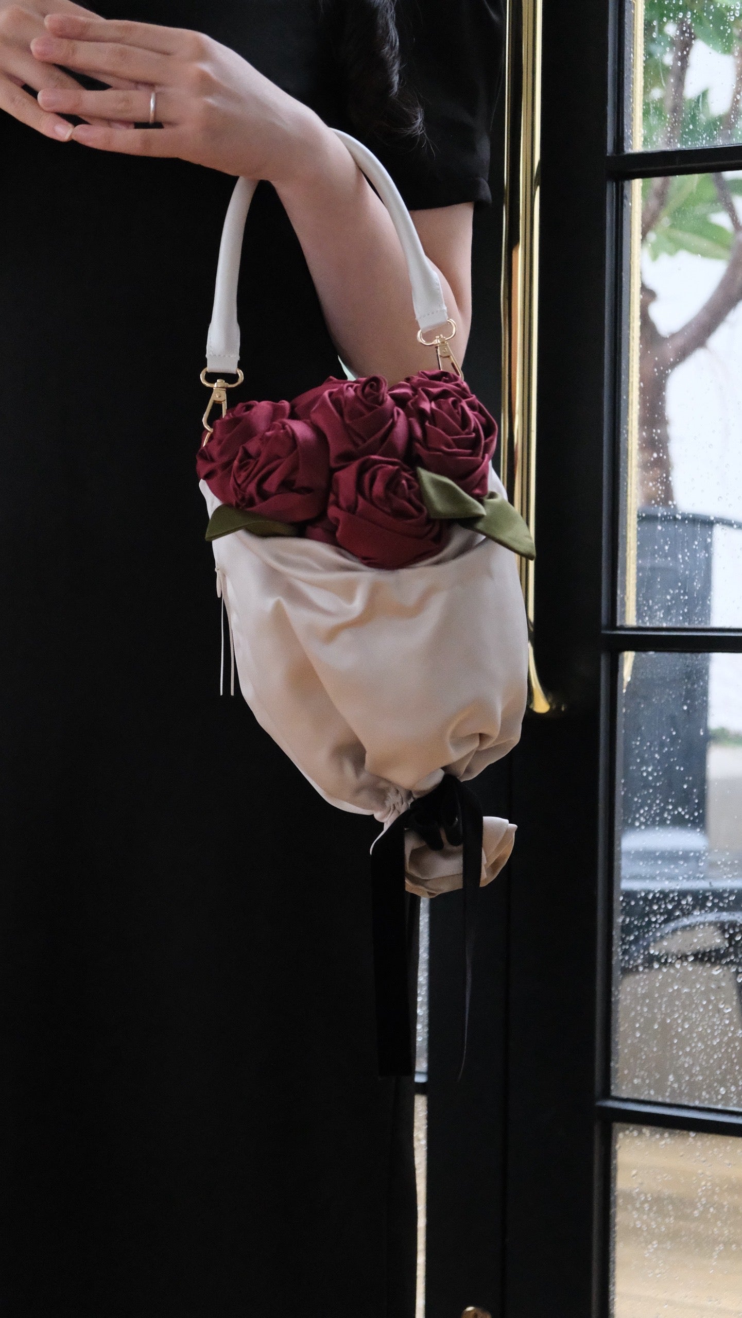 Red Rose × Ivory Satin