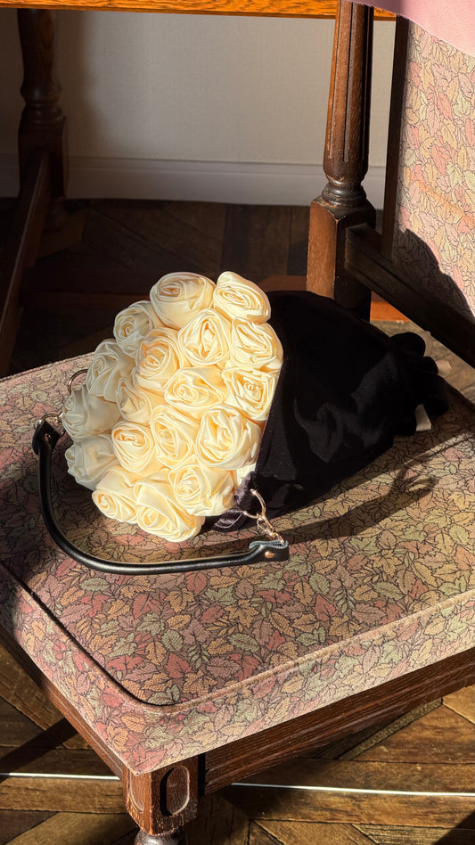 White Rose × Black Velvet