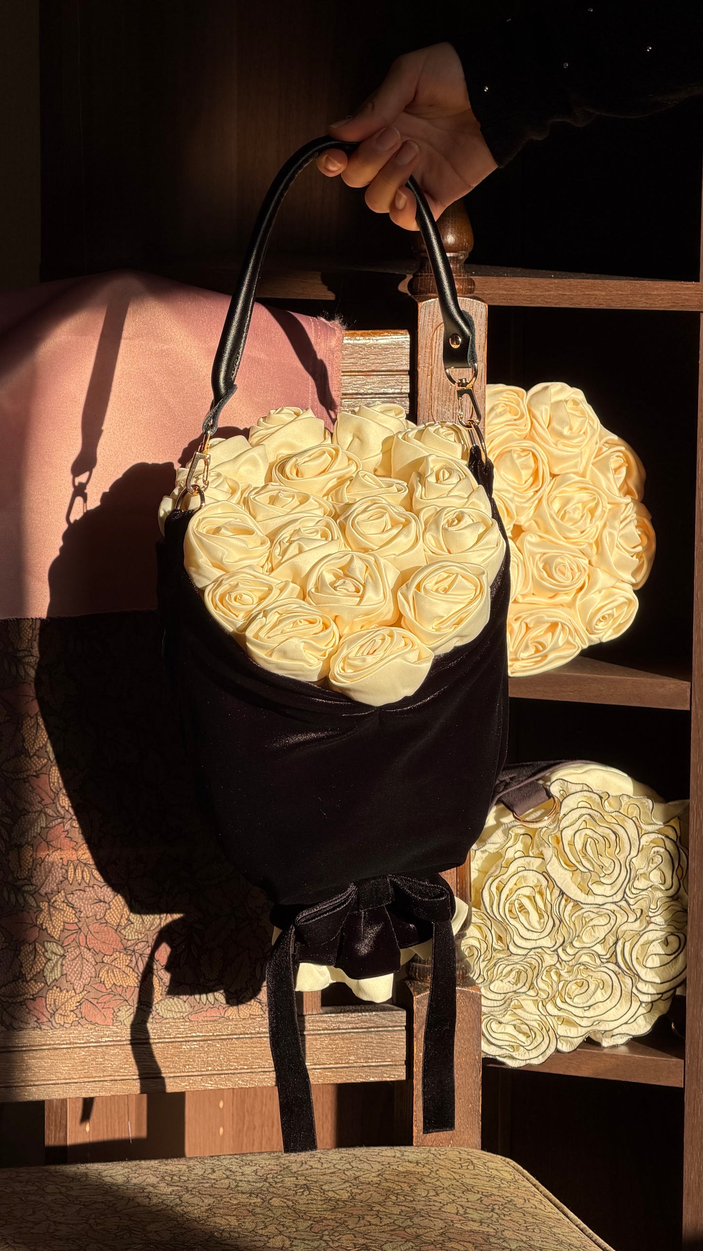 White Rose × Black Velvet