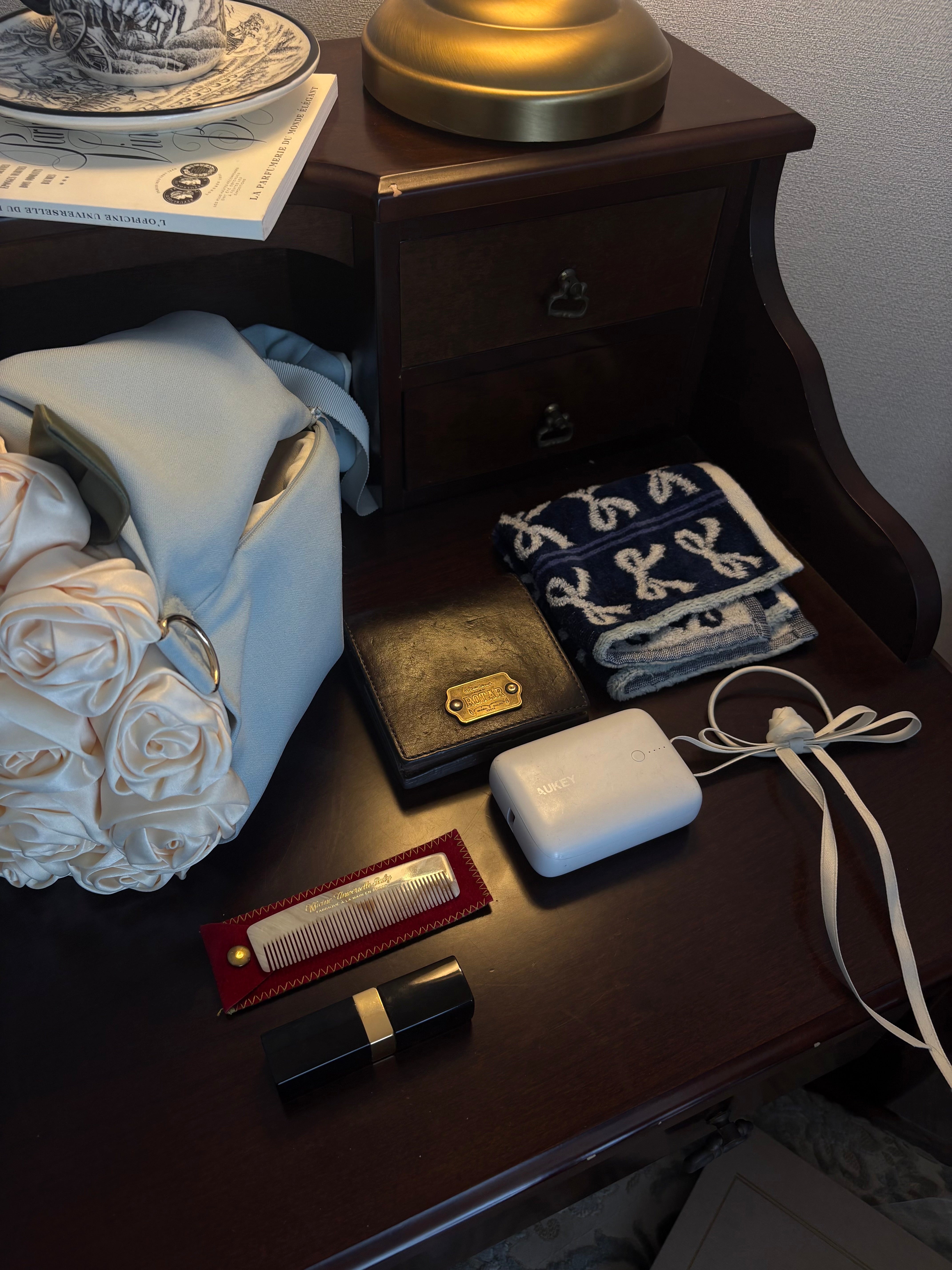 White Rose × Powder Blue – Barabelle